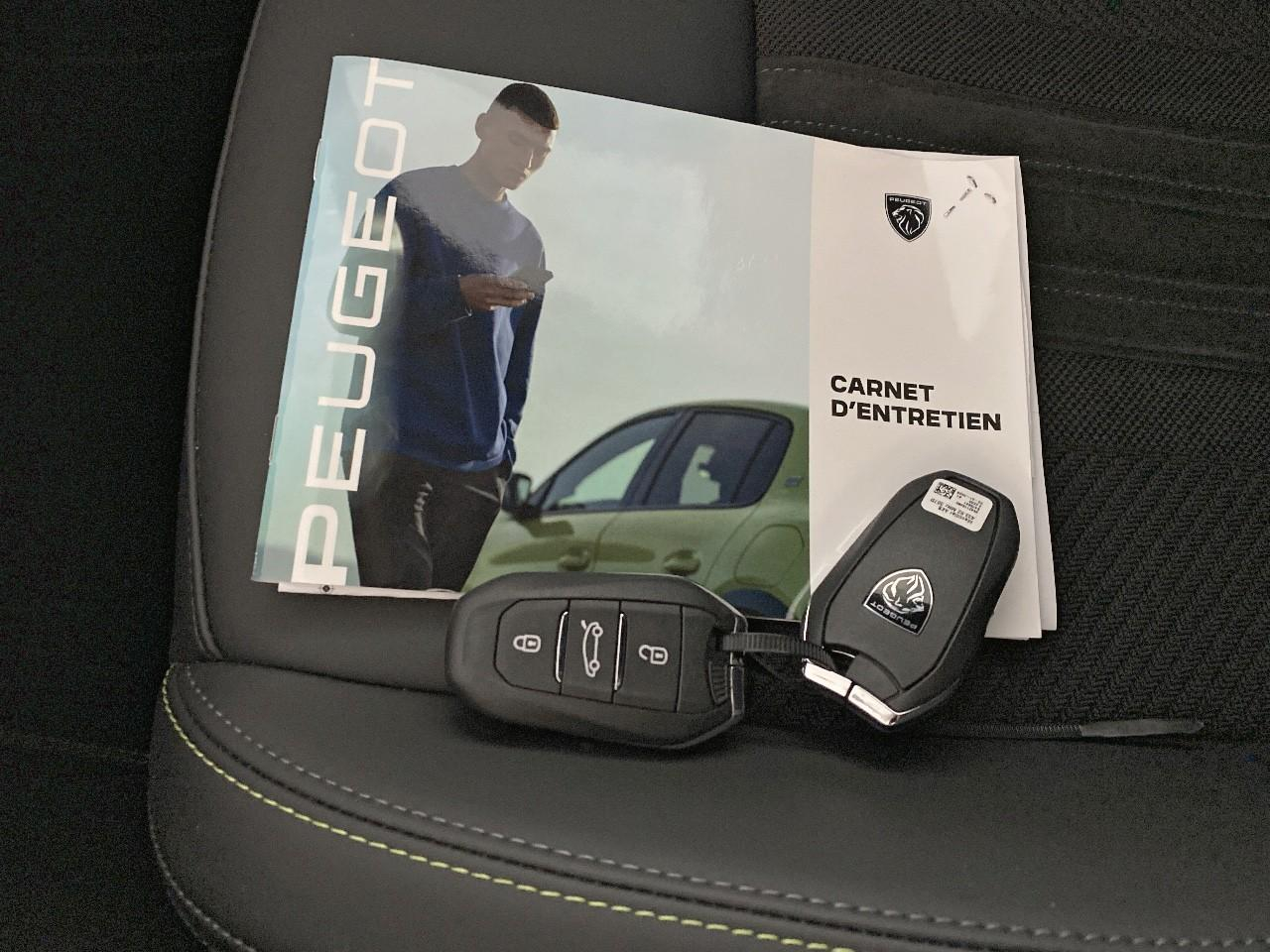 Peugeot 408 hybrid 145 e-dcs6 gt — photo 18