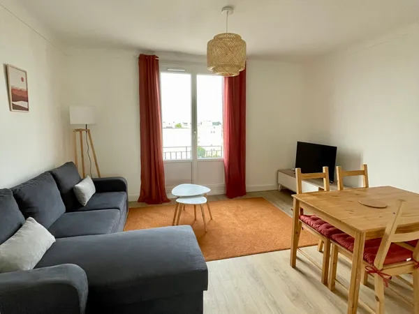 Loue chambre en colocation dans appartement