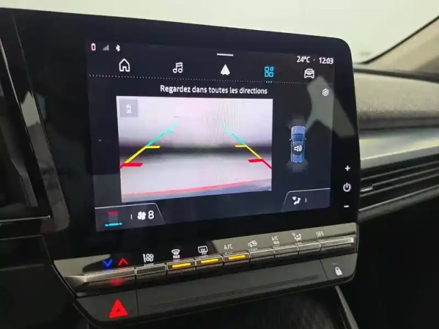 Renault Megane e-tech ev60 220 ch super charge — photo 99