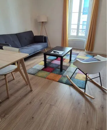 Location à l'année grand T2 meublé 43m2 dans le centre ville de Dax