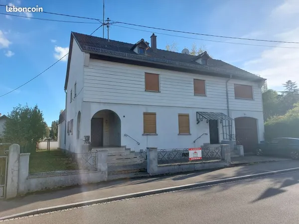 Maison 9 pièces 281 m²
