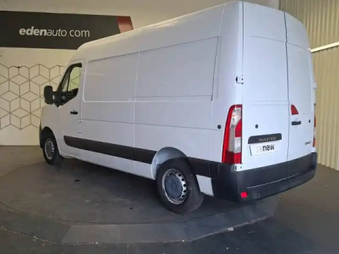 Renault Master fgn trac f3300 l2h2 dci 135