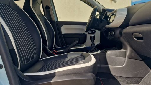Renault Twingo 0.9 TCe 95 - Intens – 2019 – 51201 km – Essence – Boîte Manuelle — photo 27