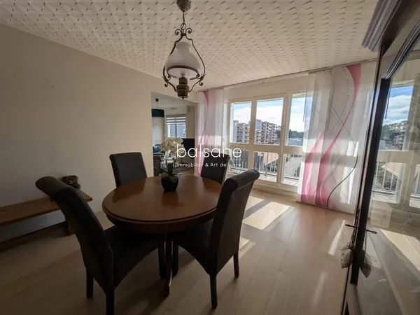 Bel appartement T4, trés lumineux