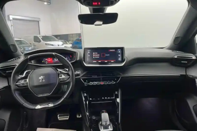Peugeot 2008 puretech 130 s&amp;s eat8 — photo 90
