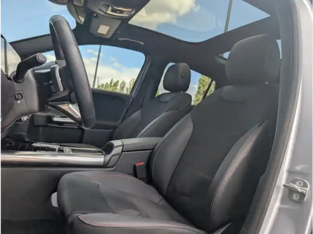 Mercedes Gla 200 d — photo 17