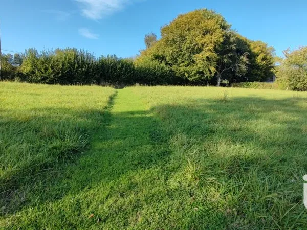 Terrain 2200 m²