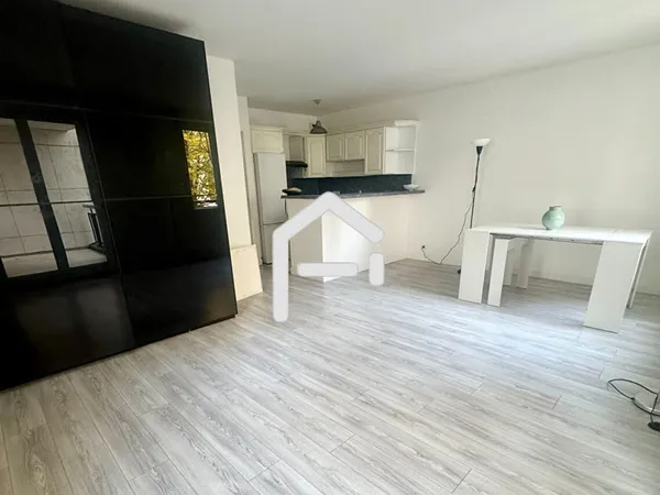 Appartement meublé T2 - 49m² avec terrasse, cave et parking - Levallois-Perret