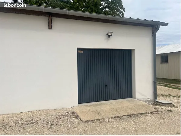 Box de stockage - mini entrepôt 20m2