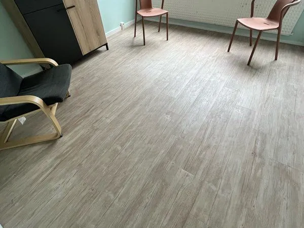 Local professionnel Olivet