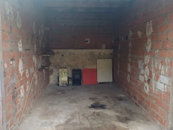 Local fermé de 24 m2 à louer situé à Noisy le sec 93130