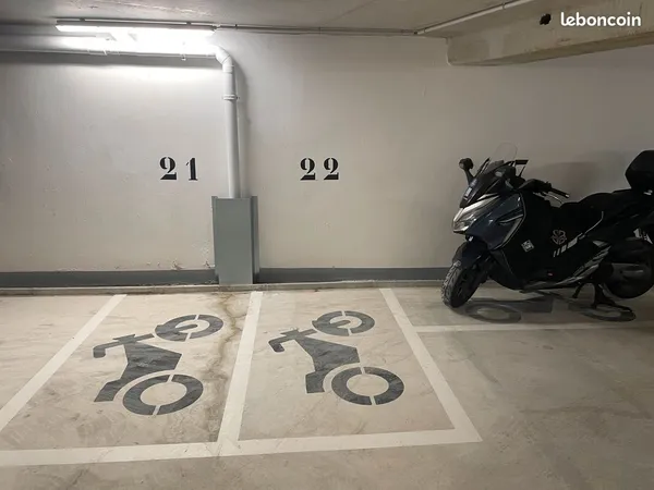 Parking moto