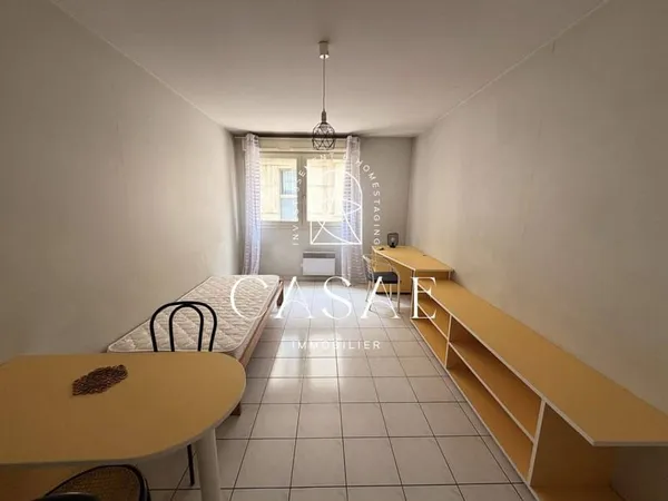 Studio 1 pièce 20 m²