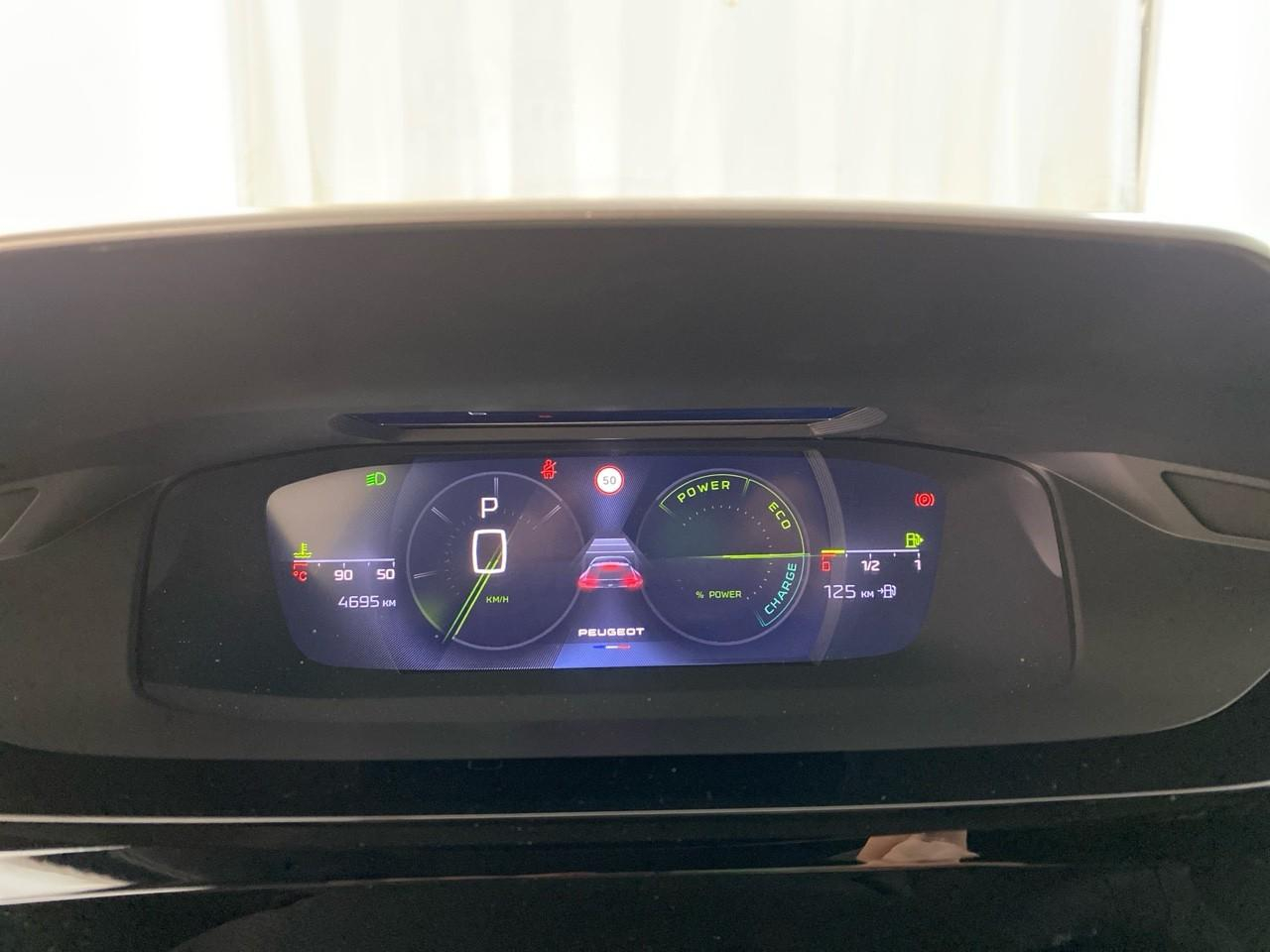 Peugeot 408 hybrid 145 e-dcs6 gt — photo 13