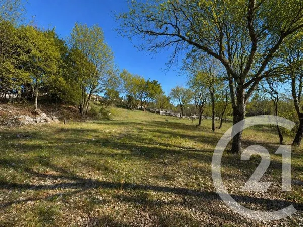Terrain 1919 m²