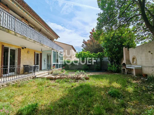 Appartement de charme avec jardin et garage - 125 m² - Proche centre de Carpentras