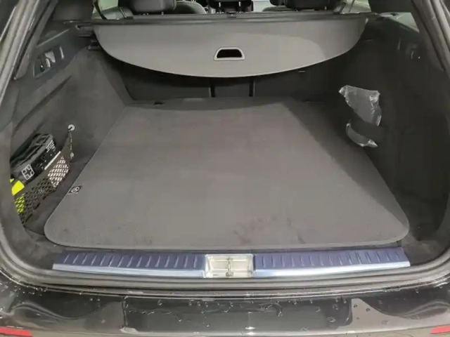 Mercedes Cla sse e 220 d amg line break — photo 10