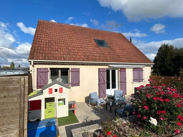 Pavillon Poilly Sur Tholon