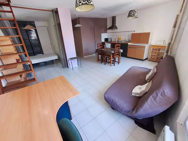 Studio de 45m2 à louer sur Marseille 04