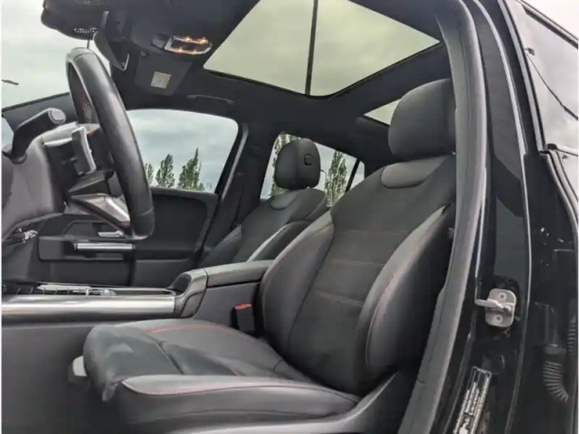 Mercedes Gla 250 e hybrid eq — photo 17