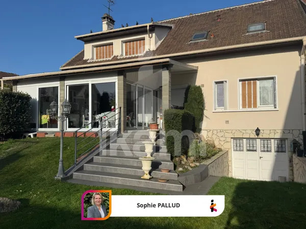 Spacieuse maison de ville