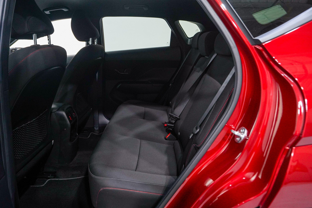 Hyundai Kona — photo 32