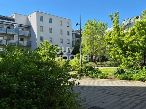 À vendre : Appartement 2 pièces à Vénissieux - Quartier Joliot Curie