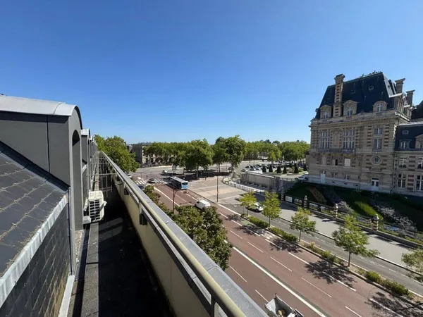 Bureaux 305 m²
