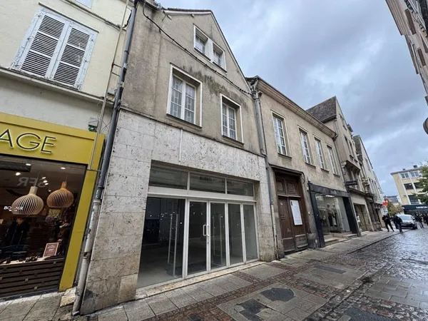 Local commercial 348 m²