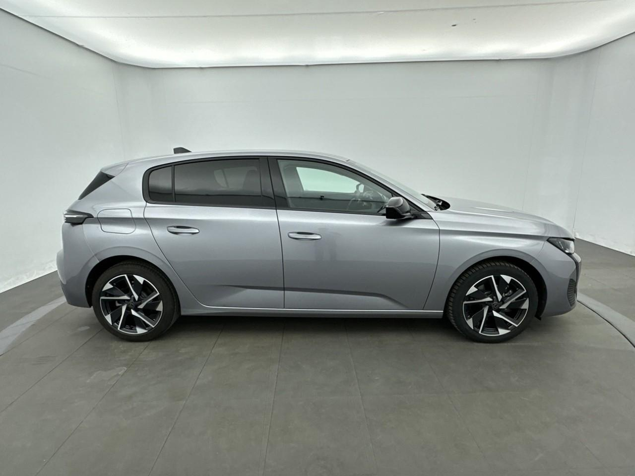 Peugeot 308 hybrid 145 e-dcs6 allure — photo 4