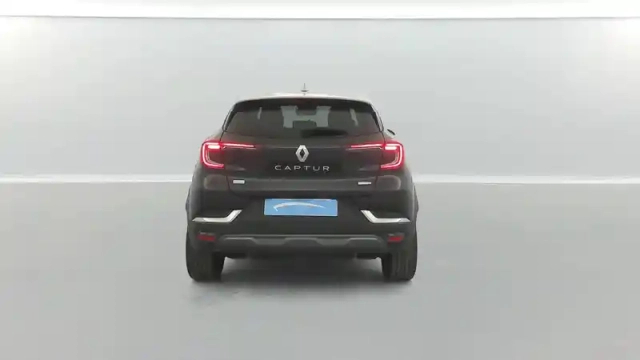 Renault Captur e-tech plug-in 160 — photo 31