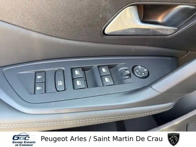 Peugeot 308 hybrid 145 e-dcs6 — photo 12