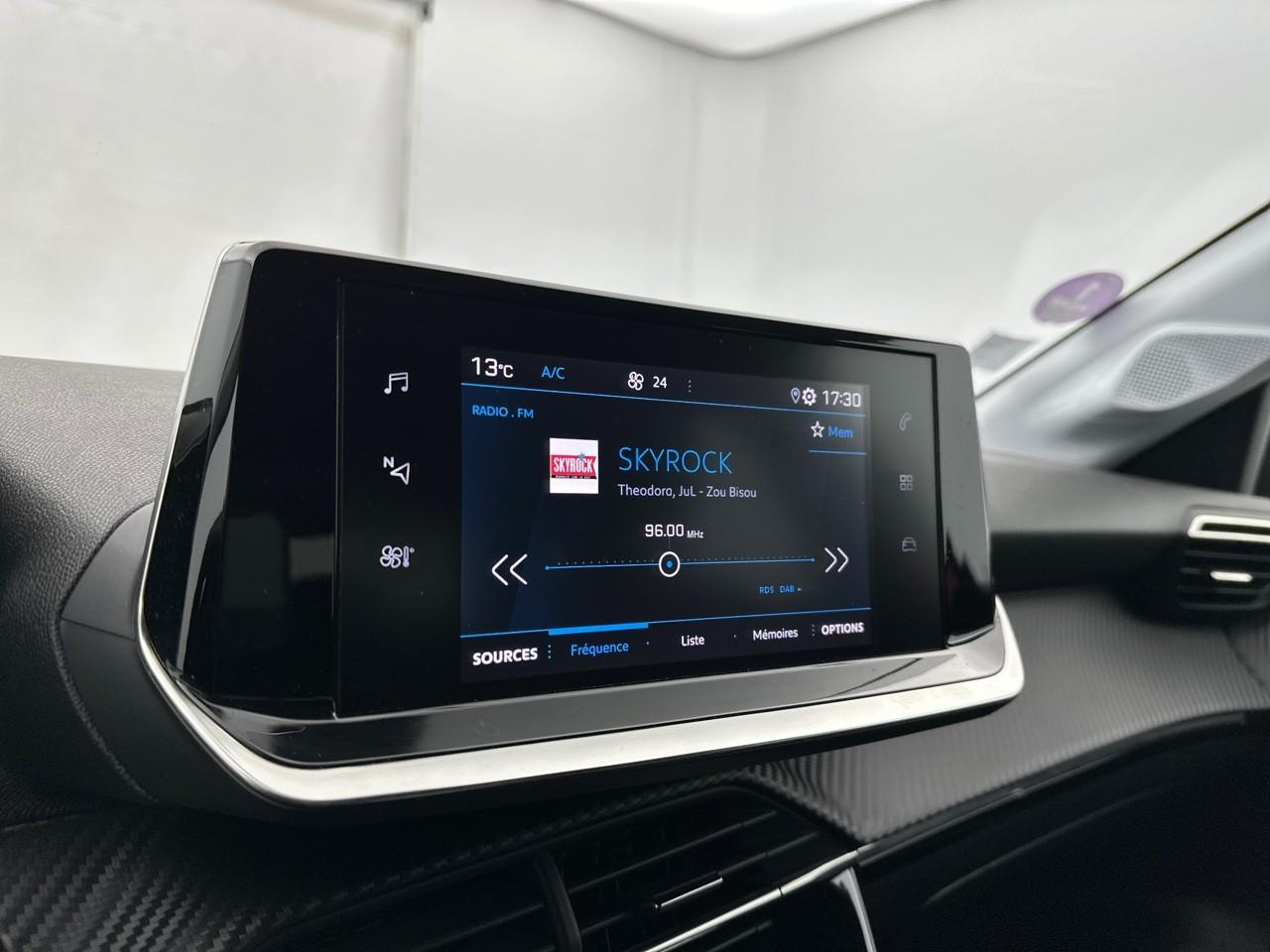 Peugeot 208 puretech 100 s&s bvm6 allure — photo 24
