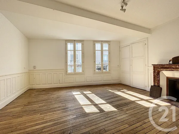 Appartement 4 pièces 104 m²