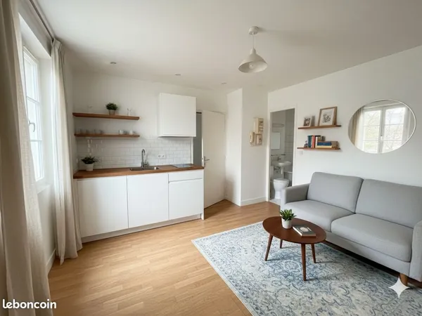T2 parking & terrasse jardinet Saint Donatien