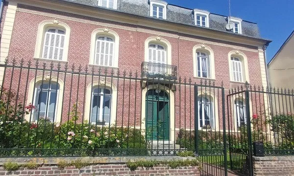Maison de Maitre - ENVERMEU Centre Bourg