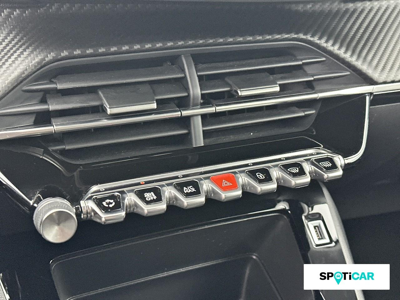 Peugeot 2008 1.2 puretech 130ch s&s active pack — photo 15