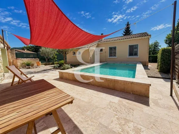 Maison de plain-pied 4 pièces 94 m²