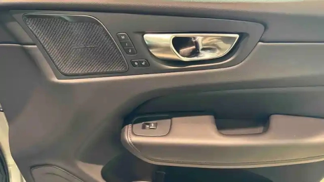 Volvo Xc60 t8 awd hybride rechargeable 310 ch+145 ch geartronic 8 — photo 28