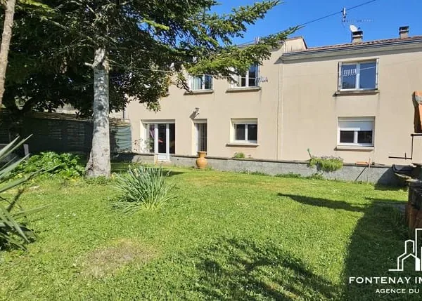 Maison 5 chambres - 9900 m² terrain