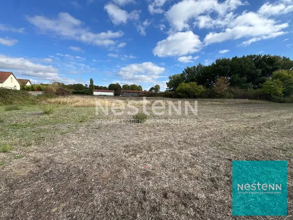 Terrain plat à bâtir à Varennes-sur-Seine - Proche commodités