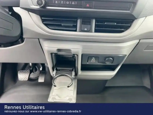 Volkswagen Transporter fg van l1 2.0 tdi 150ch business bva8 — photo 30