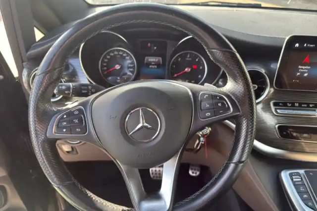 Mercedes Cla sse v extra-long 250 d 9g-tronic 4x4 — photo 40
