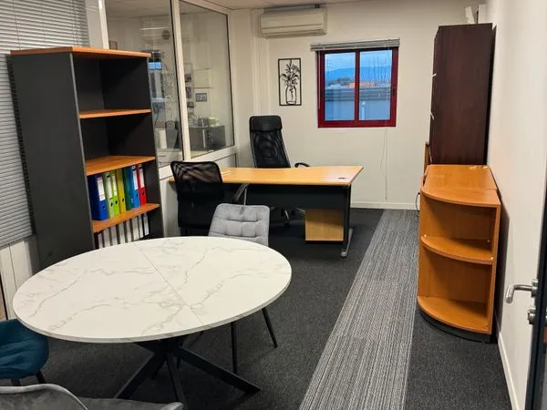 Location bureau 18m² - zone valentin