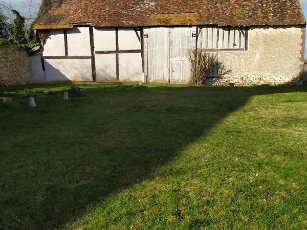 Loue emplacement dans grange