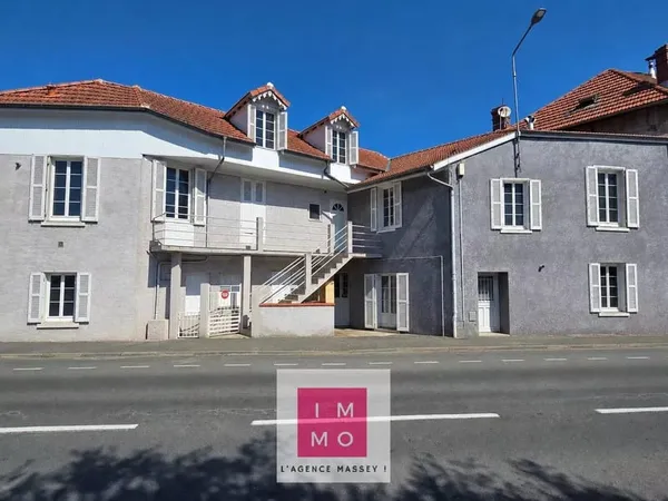 IMMEUBLE DE RAPPORT - 280 m² - 6 LOGEMENTS + COMBLES AMÉNAGEABLES - HYPER-CENTRE TARBES - RENTABILIT