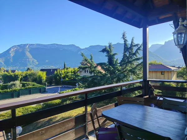 Vends Appartement 62m², 2 chambres, à deux pas du Lac d'Annecy