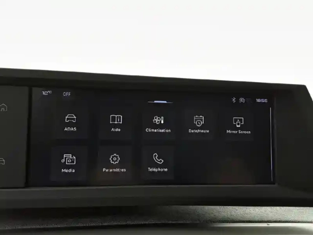 Peugeot 3008 hybrid 145 e-dcs6 — photo 24