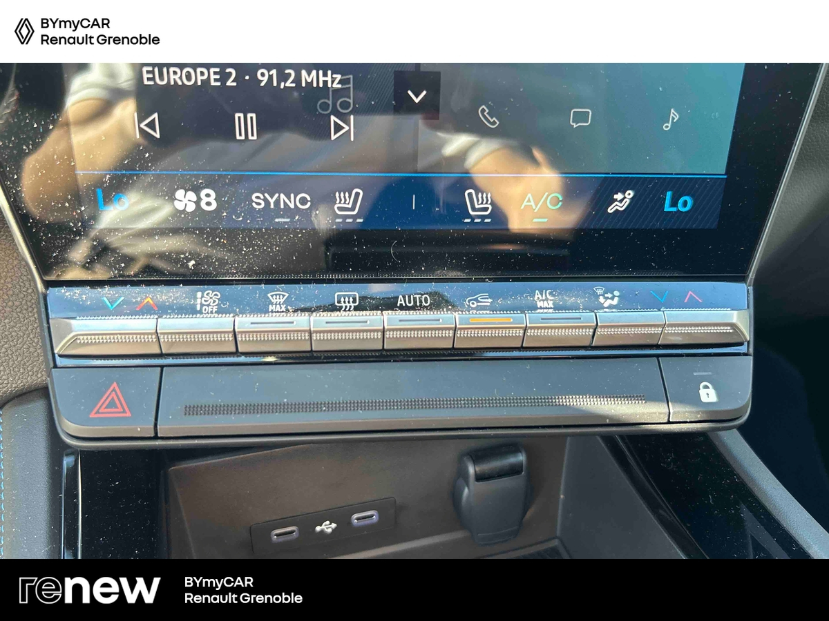Renault Rafale E-Tech full hybrid 200 ch — photo 17
