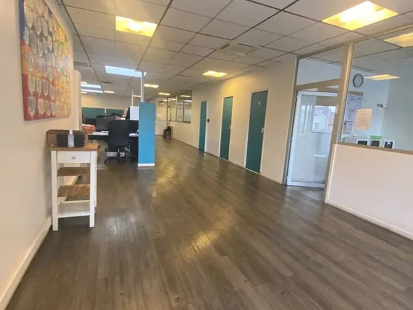 Bureaux 230 m²
